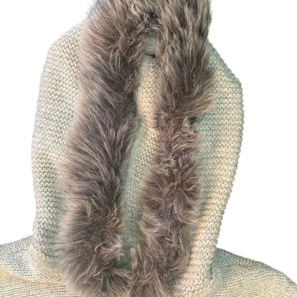 Gap Kids Sweater Poncho in gray with Faux‎ Fur lined hood sz XL